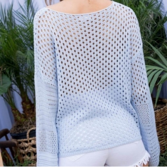 Baby Blue Round Neck Crop Knit Sweater NWT - Picture 3 of 10